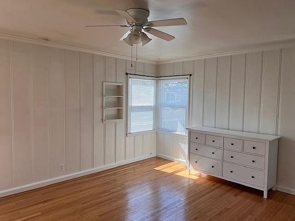 4th image of 54 1/2 Saint Joseph Ave #1/2