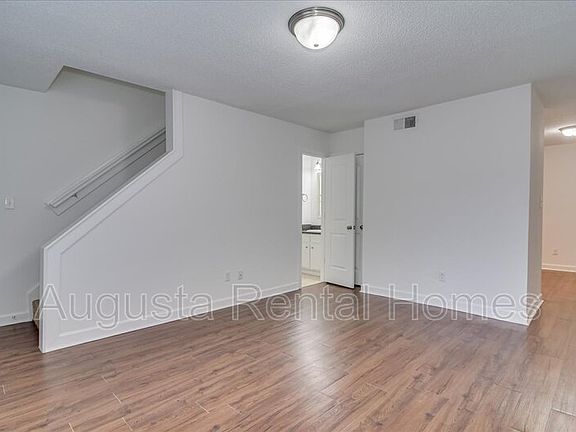 4th image of 4021B Wheeler Woods Rd