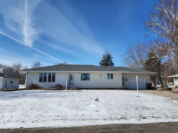 751 Dean St, Havelock, IA 50546