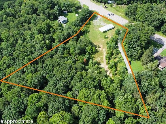 2nd image of 926 Hutton Rd