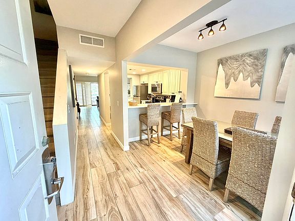 4th image of 5163 Beachwalk Dr