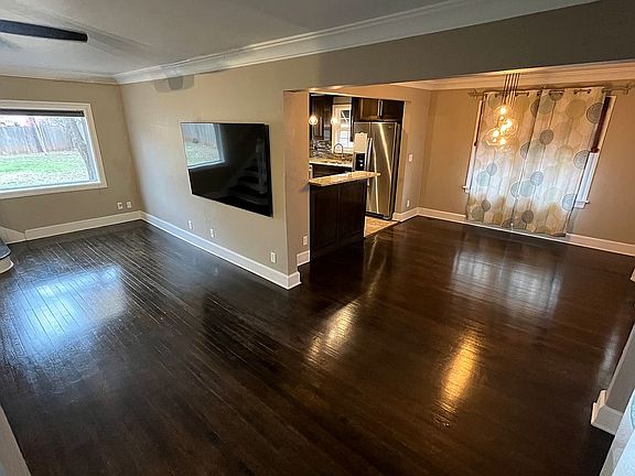 3rd image of 2224 NW 25th St