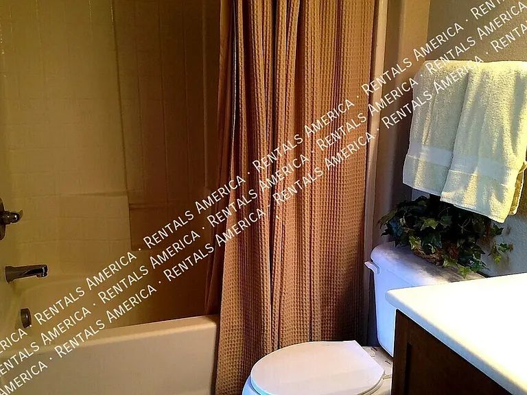 2402 E 5th St #1515 — Photo 6