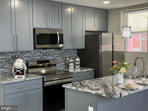 6648 N Bouvier St, Philadelphia, PA 19126
