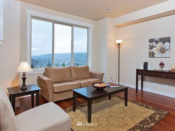 3rd image of 13385 NE 152nd St