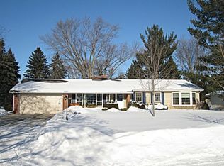 3302 Kingston Dr, Madison, WI 53713