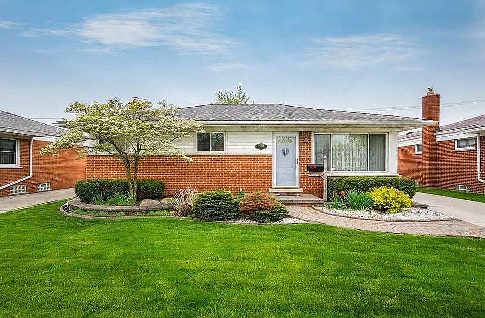 1st image of 23428 Playview St