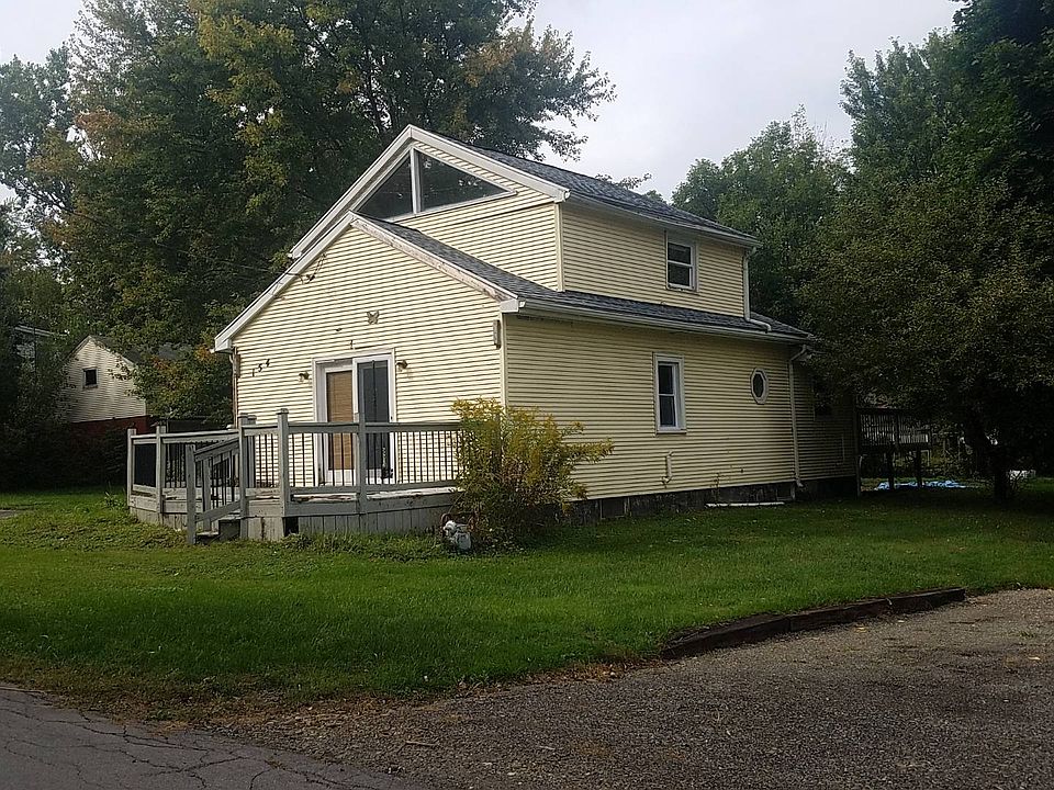 2nd image of 154 Arthur Ave