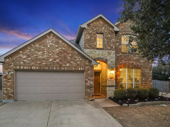 8600 Running River Ct, Fort Worth, TX 76131