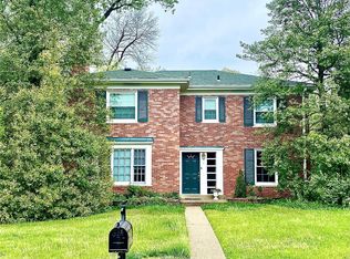 1 Deer Creek Woods, Saint Louis, MO 63124
