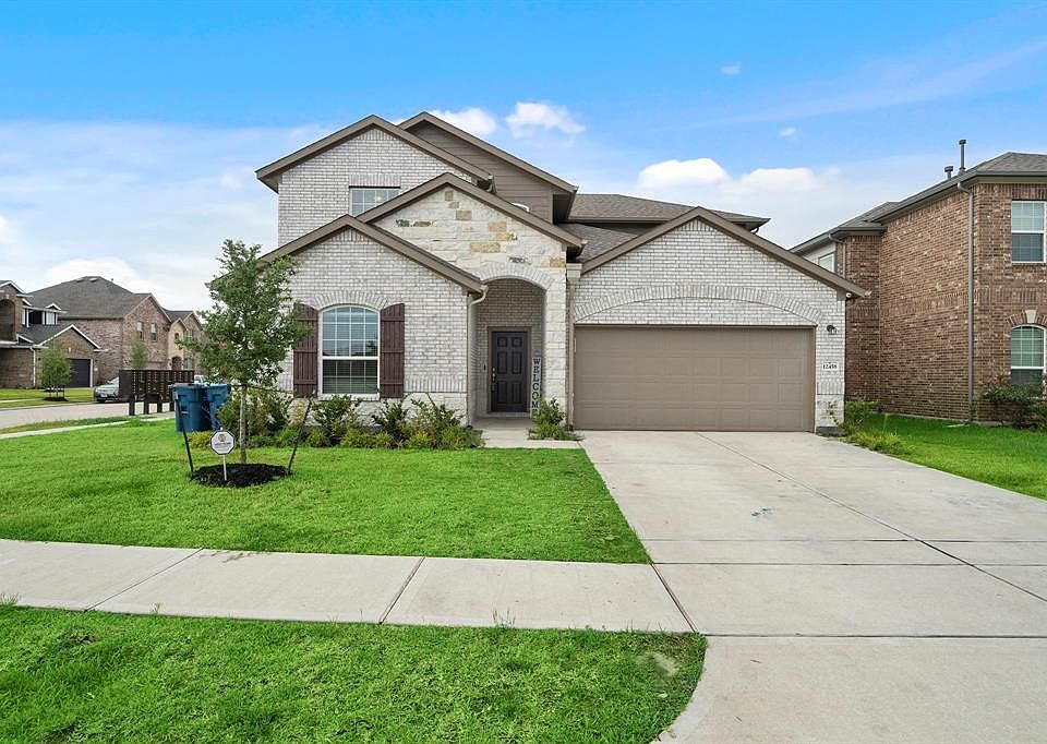 1st image of 12458 Ashgrove Point Dr