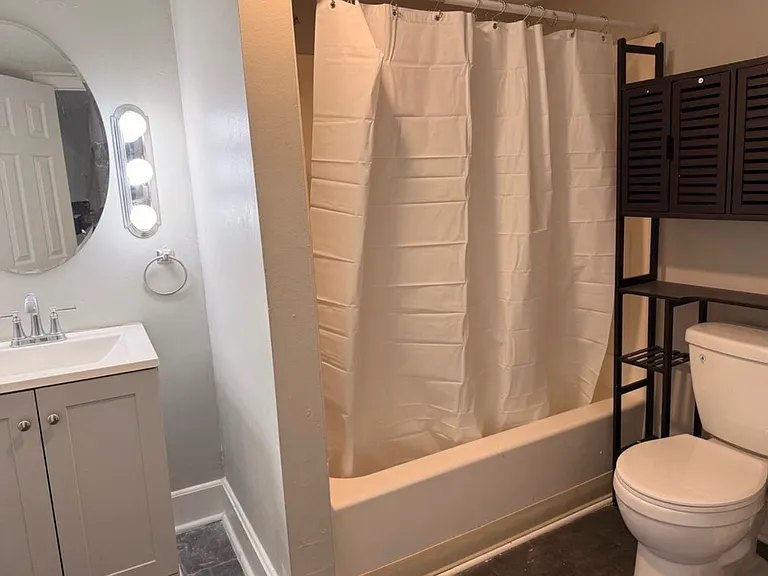 558 E Main St #3 — Photo 6