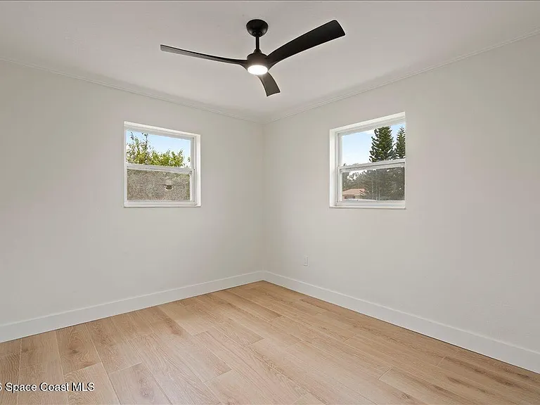 301 W Rutgers St — Photo 15