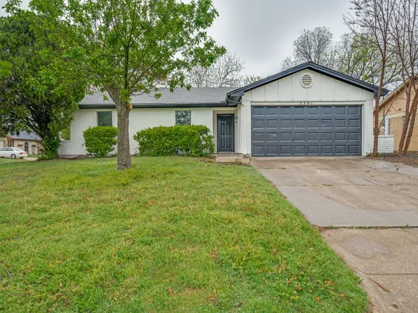 2301 Lancaster Dr, Grand Prairie, TX 75052