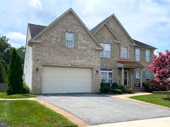 392 Flight O Arrows Way, Martinsburg, WV 25403