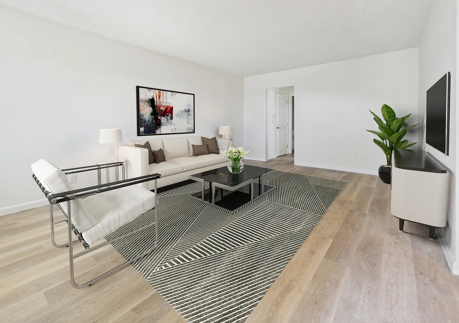 Woodman Apartments — Photo 4