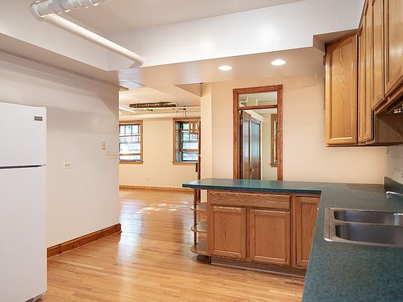 2nd image of 1020 W Ardmore Ave #Gw