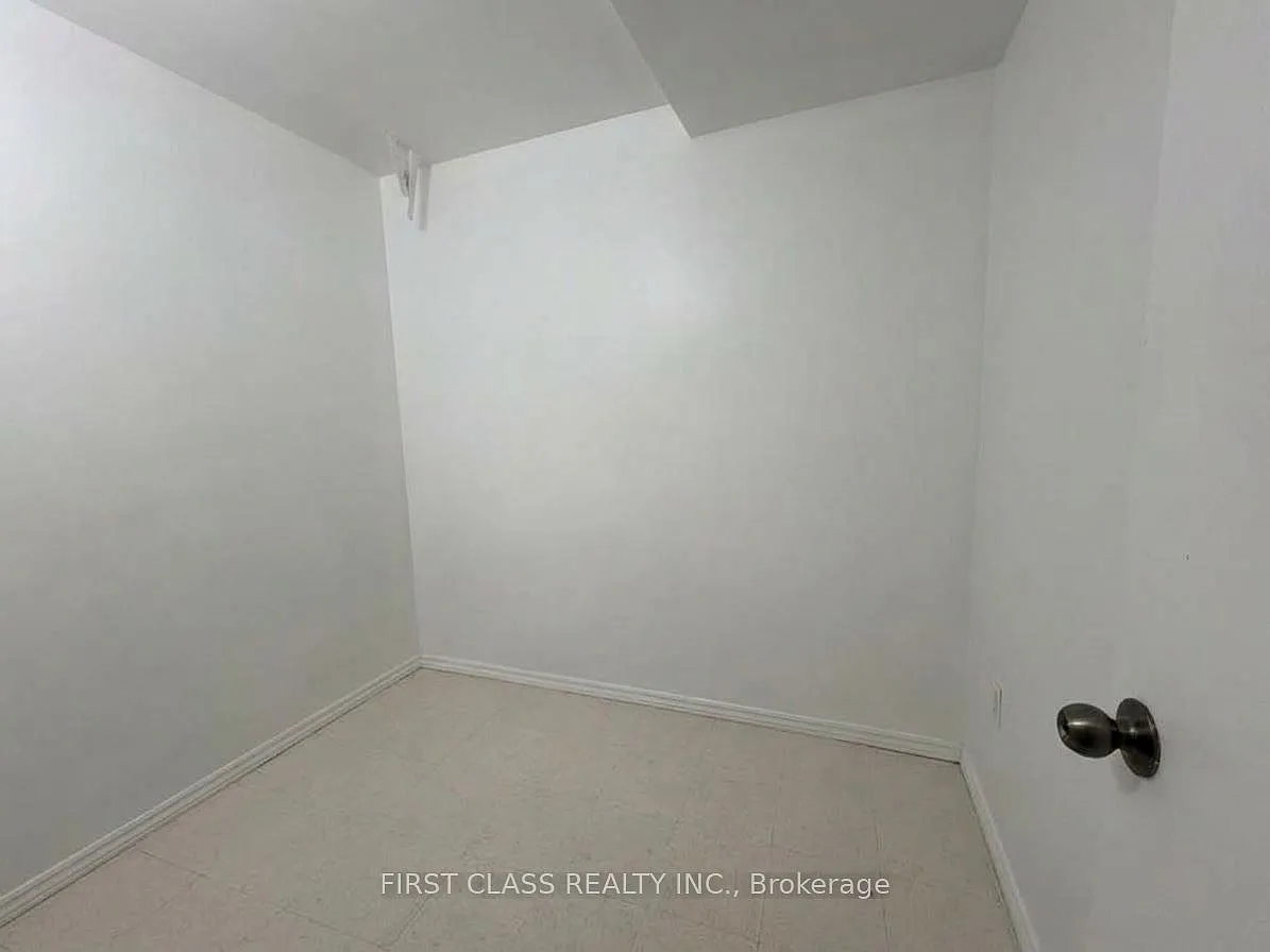 4 bed, $2,995 — Photo 4