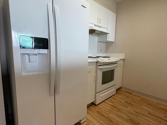 5th image of 3009 Ala Makahala Pl APT 1812