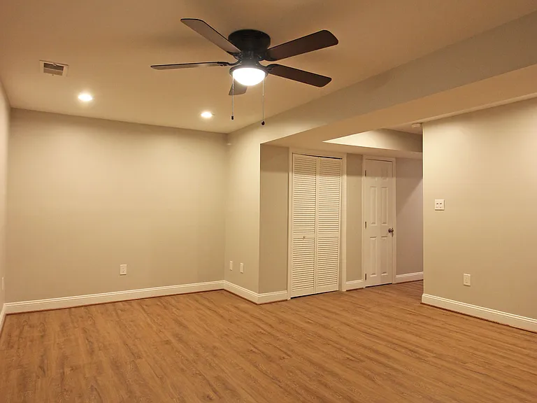 4427 Holly Ave — Photo 12