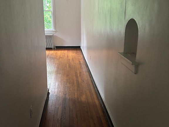 4th image of 111 Venango St #1
