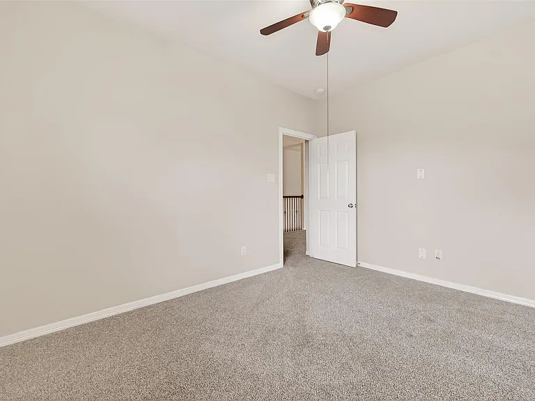 24526 Avellino Ct — Photo 35