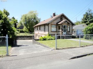 853 S 4th St, Coos Bay, OR 97420