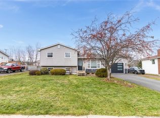 12 Doherty St, New Maryland, NB E3C 1C3