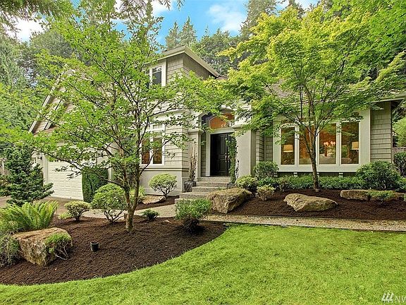 This 3523* sq ft home built in 1998 rests on 2.01 acres and features 4 bedrooms, 3.5 baths, office, upstairs study area and bonus room.
