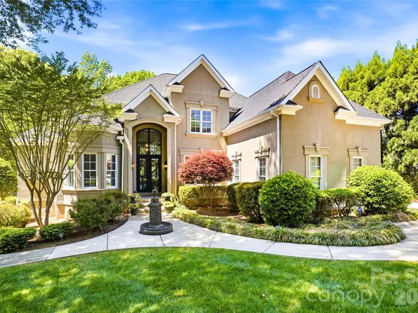 2219 Metcalf Dr, Sherrills Ford, NC 28673