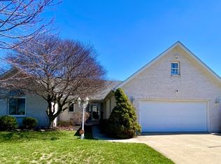 1013 S Lallendorf Rd, Oregon, OH 43616