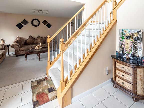4th image of 85 Westcombe Park