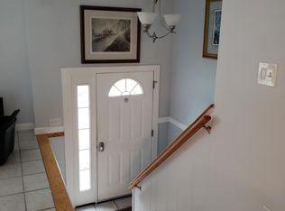 42 Matthias St, Salem, NH 03079