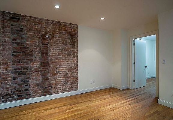 5th image of 330 W 86th St APT 1R
