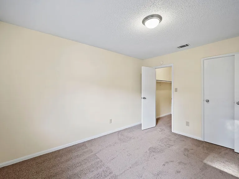 Country Creek Apartments — Photo 49