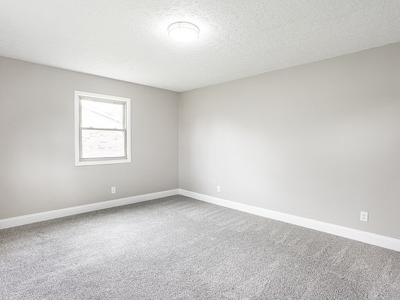 5th image of 8131 Sycamore Springs Trl