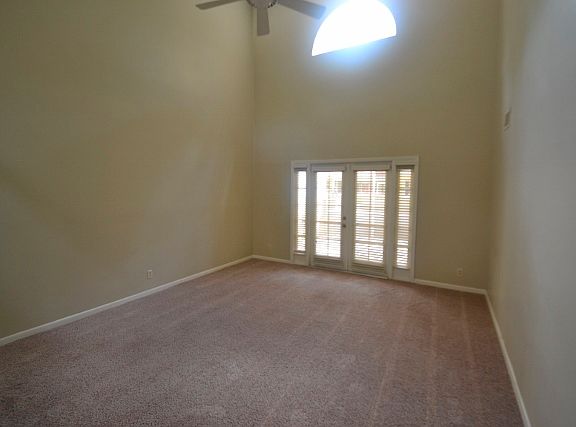 2nd image of 11323 Lakeview Dr #3N