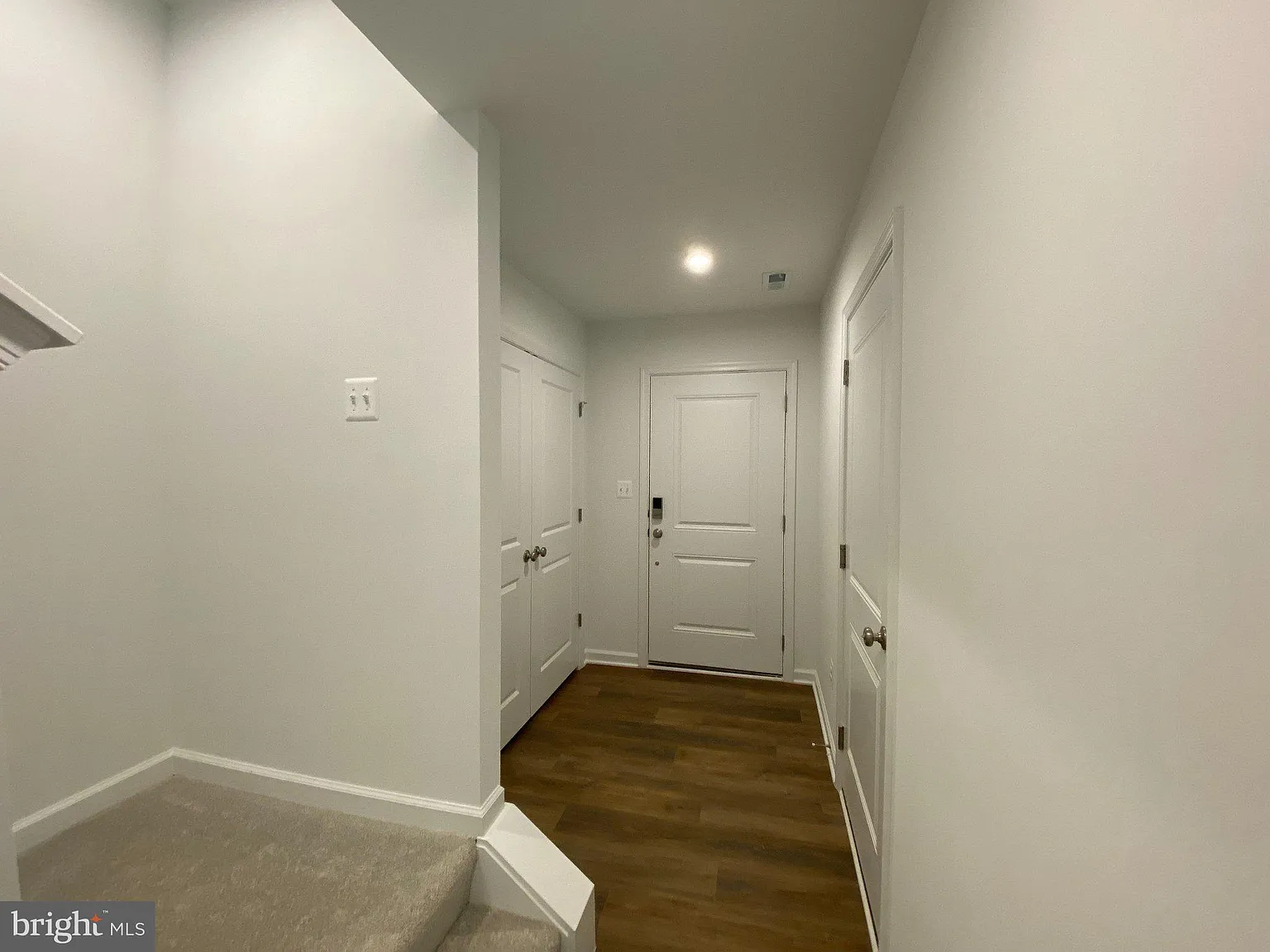 3 bed, 3.5 bath, 1453 sqft, $2,250 — Photo 2