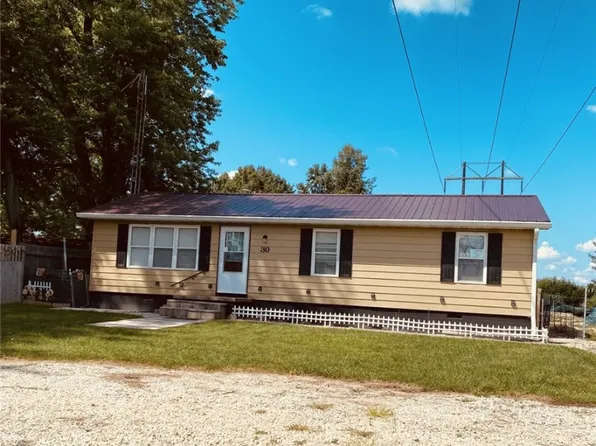 30 Erwin Dr, Neoga, IL 62447