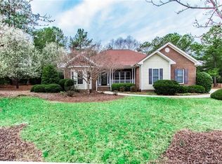 4 Morning Glory Ln, Whispering Pines, NC 28327