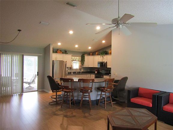 4th image of 2557 Privada Dr