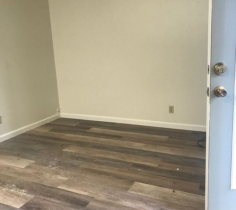 2nd image of 346 Nord Ave #6162627