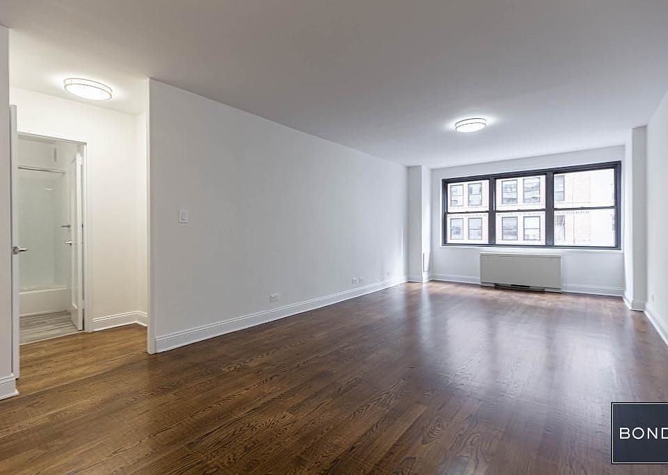 1st image of 96 5th Ave APT 5L