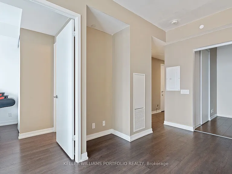 898 Portage Pkwy #4207 — Photo 15