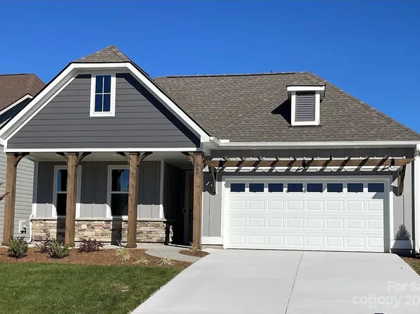 565 Compass Dr, Denver, NC 28037