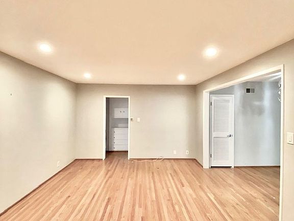 3rd image of 2204 E 1st St APT 8