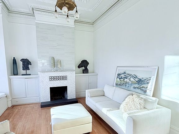4th image of 2211 O St