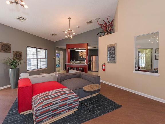 2nd image of 405 Oak Lake Way APT H