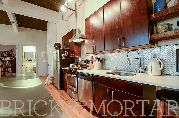 Rented by Brick&Mortar | media 31