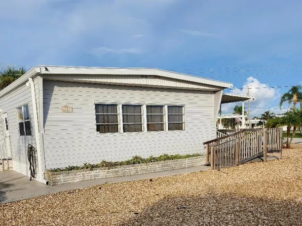 6519 Dakota St, Bradenton, FL 34207